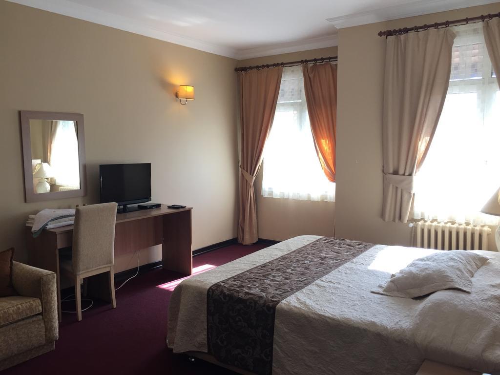 Hotel Mercan Adana Zimmer foto