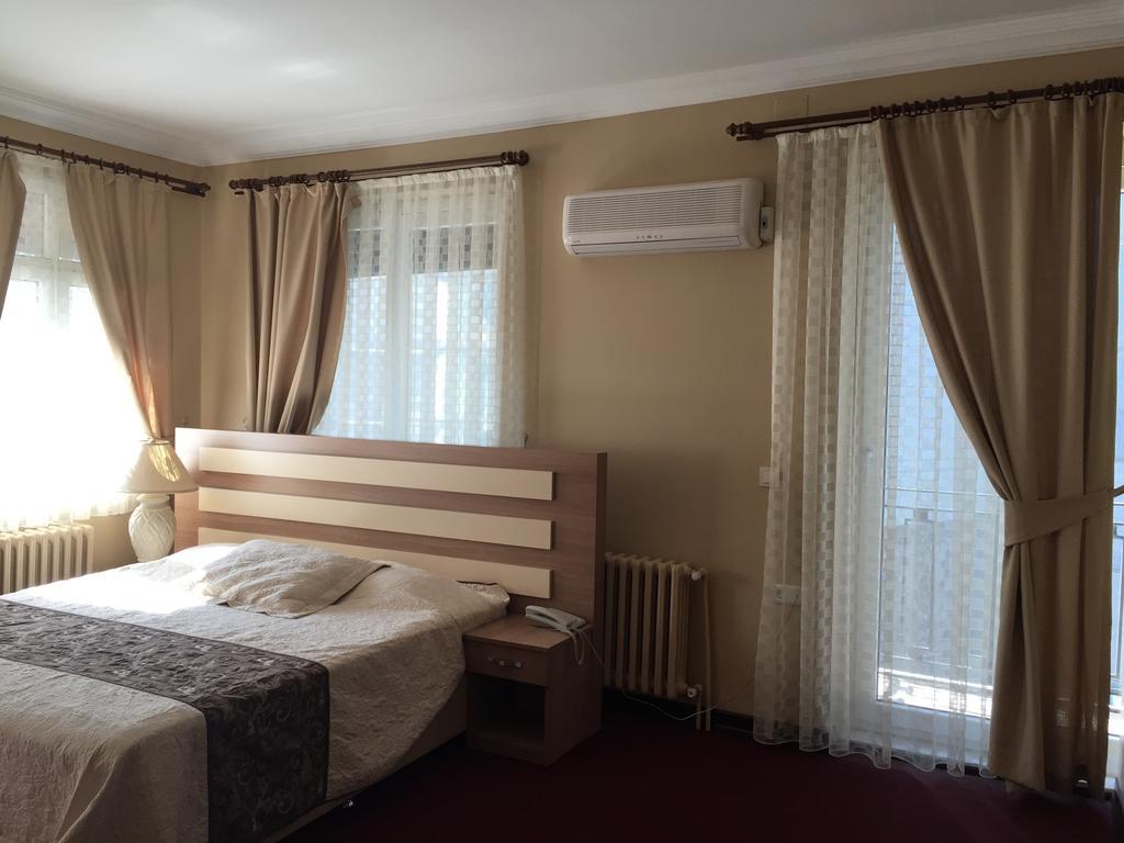 Hotel Mercan Adana Zimmer foto